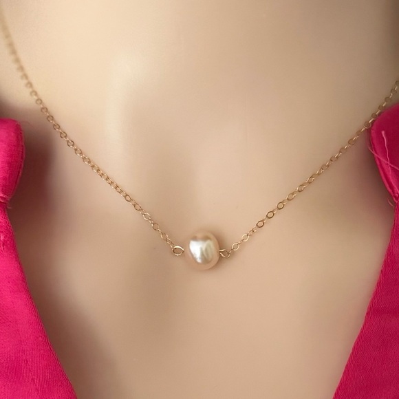 Handmade Jewelry - Minimalist 14k Gold Filled Freshwater Pearl Pendant Necklace